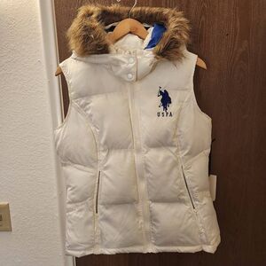 U.S. Polo Assn. White Puffer Vest with Faux Fur Trim
